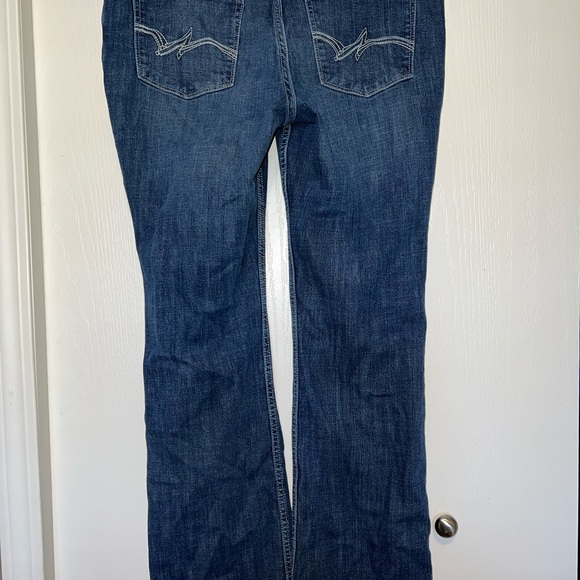 Wrangler Bootcut Jeans - Picture 5 of 8